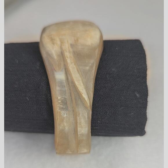 Hand Carved small bracelet from Africa 6" inside circumference Elephant vintage - Picture 5 of 5